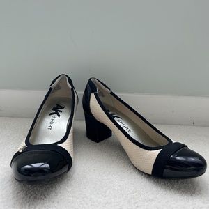 Anne Klein Sport pump - Size 7